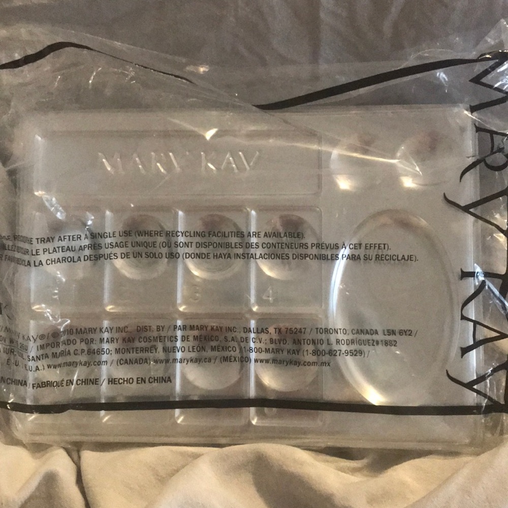 Mary Kay single use trays